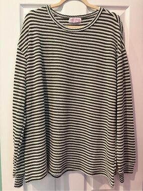 Discount Divas Striped Green & White Crewneck Sweater